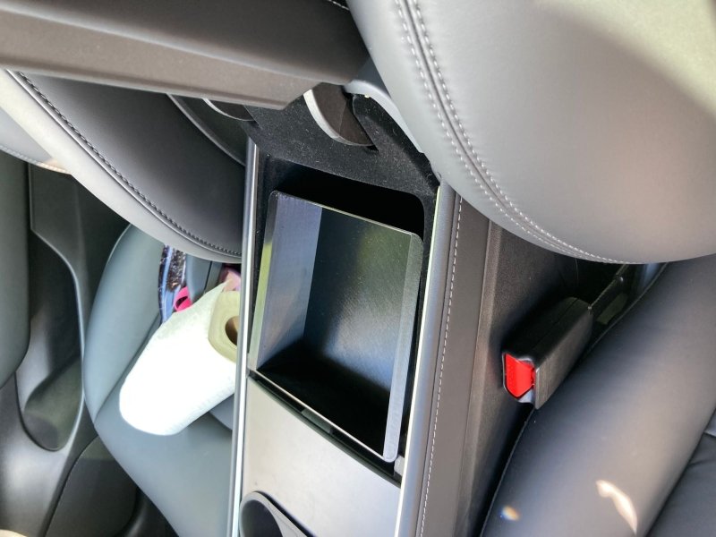 Tesla Midter-konsol Bakke