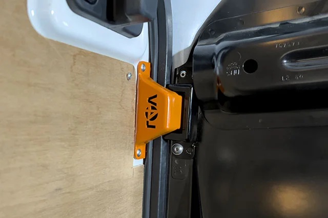 L4v Anti-peel Protection Against Door Bending