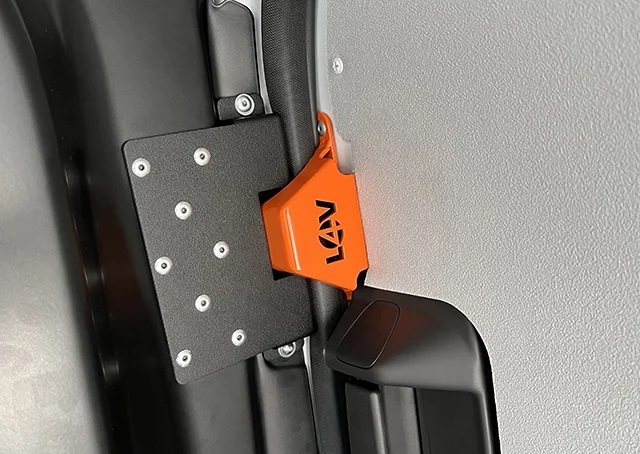 L4v Anti-peel Protection Against Door Bending
